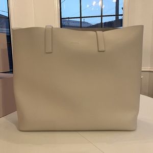 Samara Bags The Tote in Almond